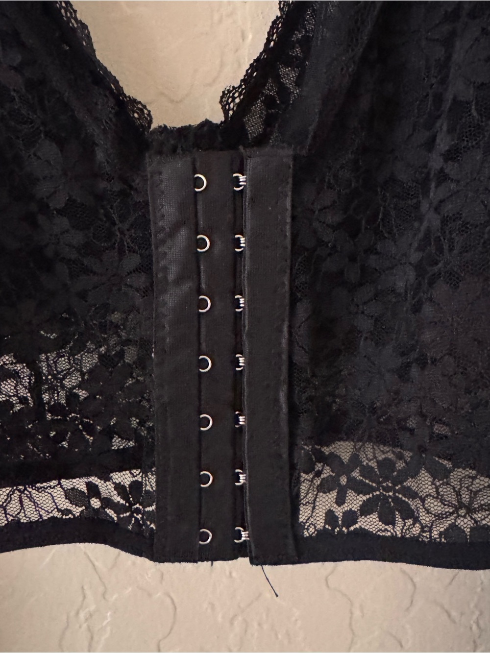 Black Lace Long-Sleeve Bralette Top - Picture 3 of 3